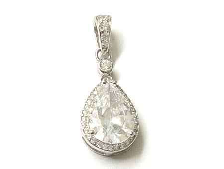 A Silver White Cubic Zirconia Drop Earring
