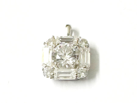 A White Cubic Zirconia Pendant