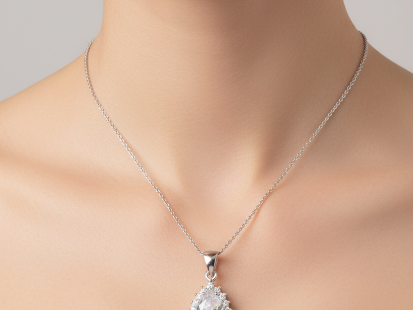A White Cubic Zirconia Pendant