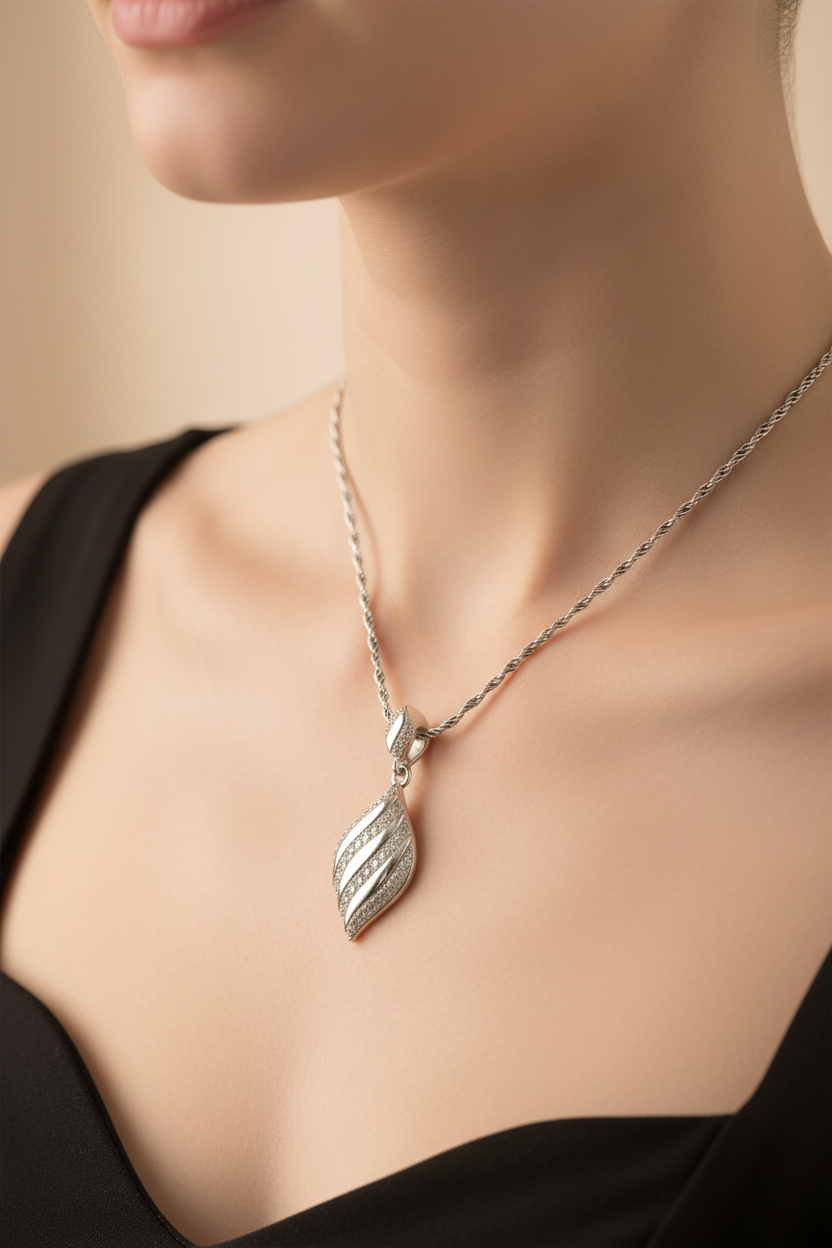 A White Cubic Zirconia Pendant