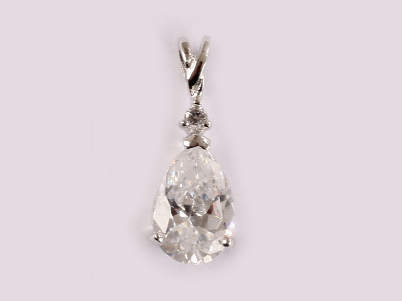 A White Cubic Zirconia Pendant