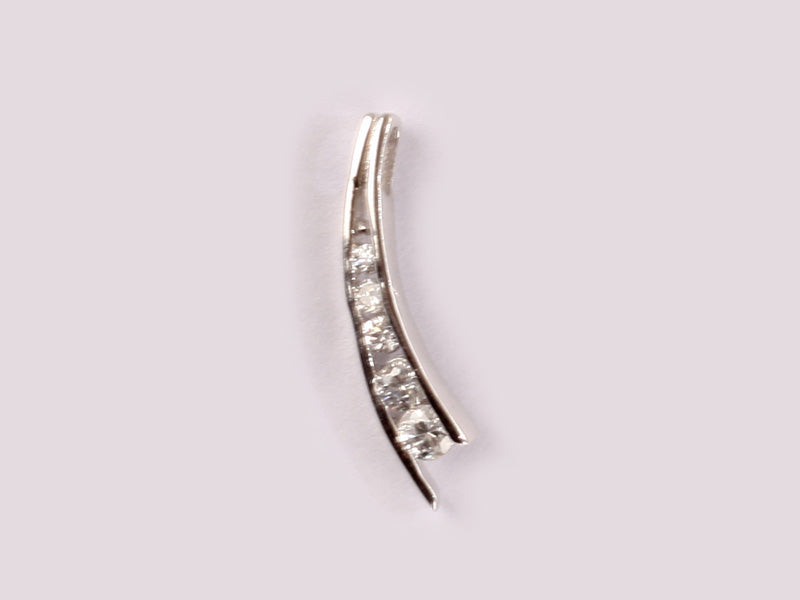 A White Cubic Zirconia Pendant