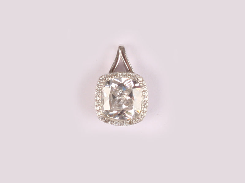 A White Cubic Zirconia Pendant