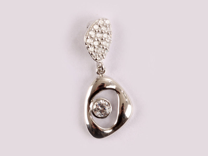 A White Cubic Zirconia Pendant