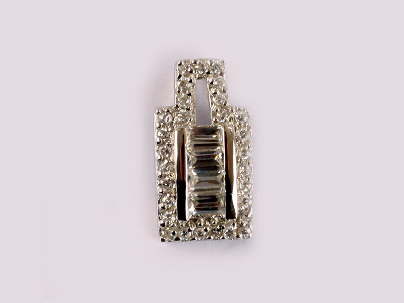 A White Cubic Zirconia Pendant