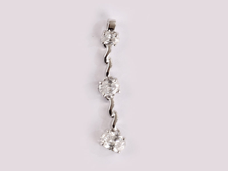 A White Cubic Zirconia Pendant