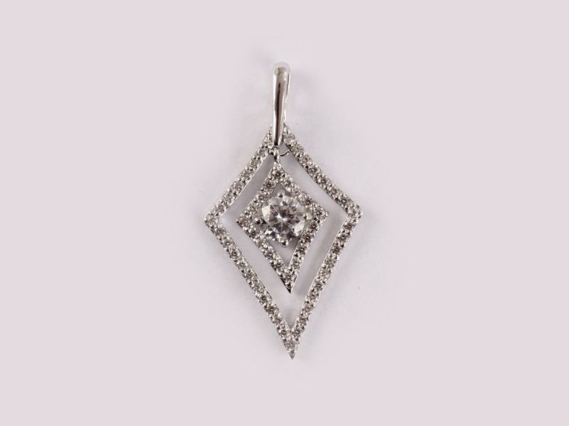 A White Cubic Zirconia Pendant