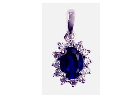 9 CT White Gold Pendant Chained