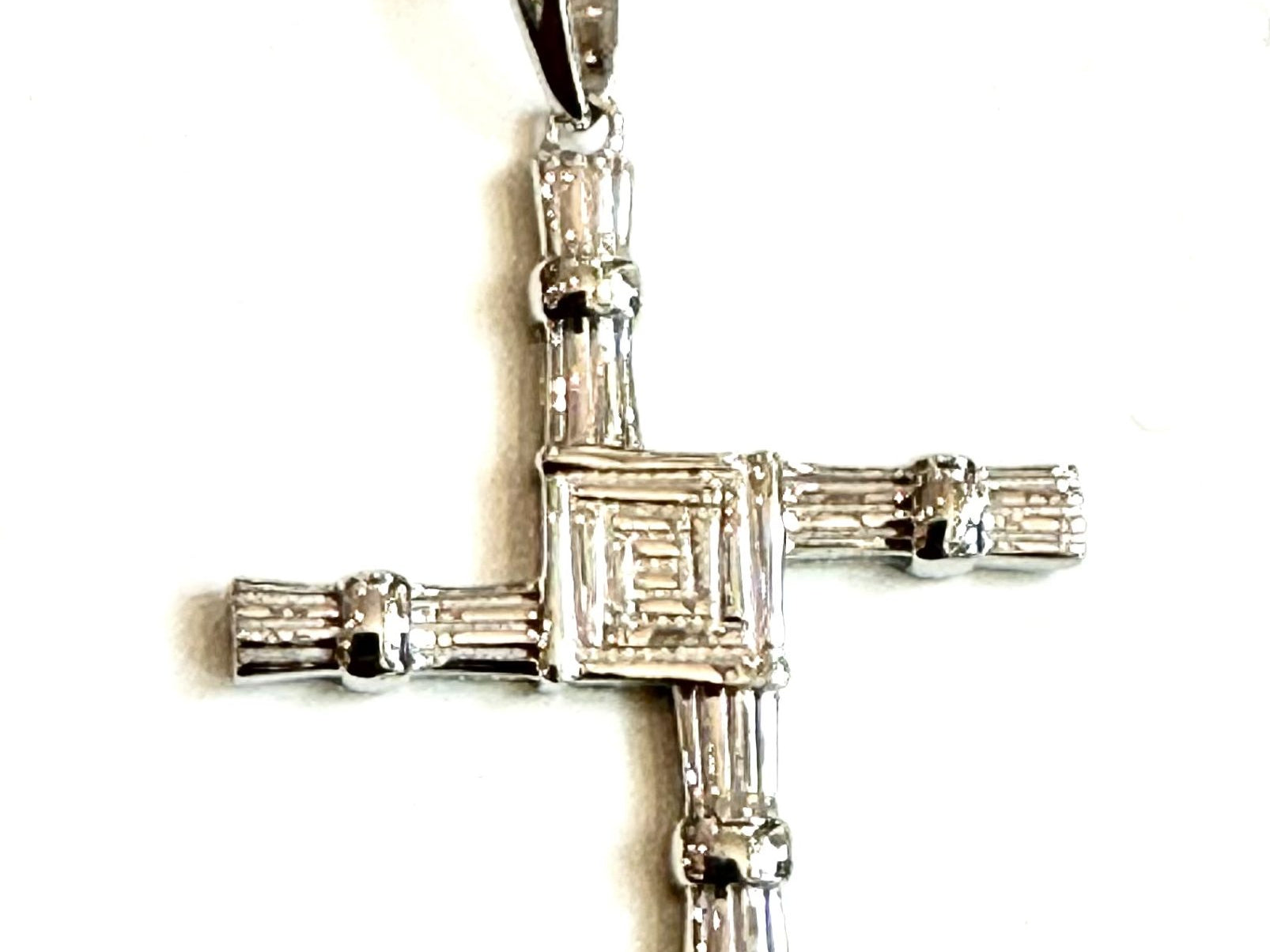 9CT White Gold St Bridget’s Pendant