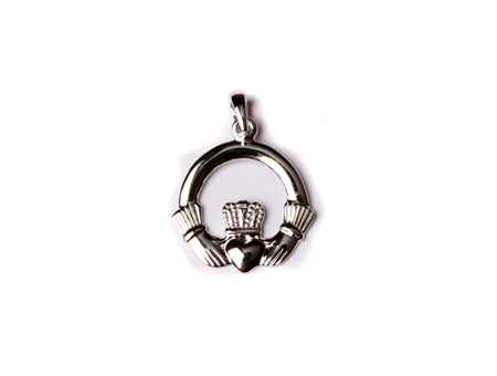 9CT White Gold Claddagh Pendant 1.08gms