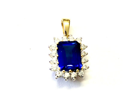 9 CT Yellow Gold Sapphire Pendant