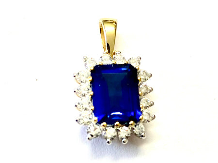 9 CT Yellow Gold Sapphire Pendant