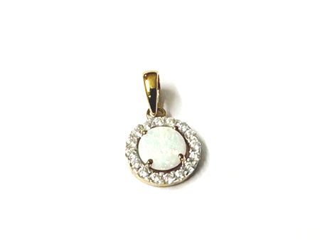 9 CT Yellow Gold Opal Pendant