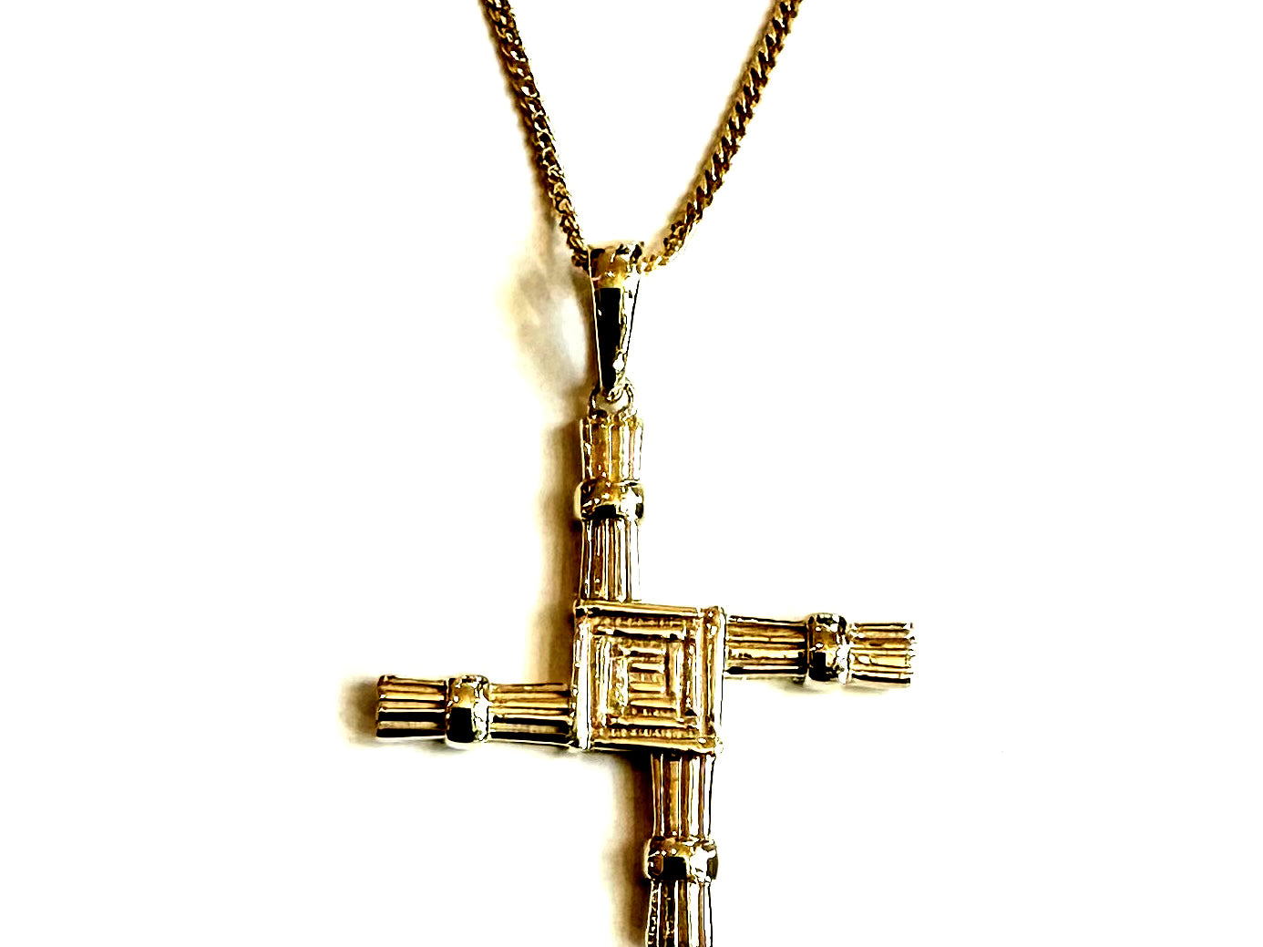 9CT Yellow Gold St Bridget’s Pendant 1.77