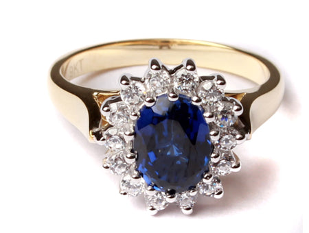 9ct Yellow Gold Cz Ring.