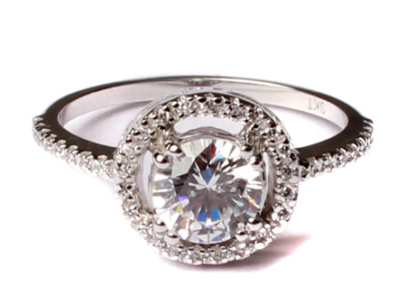 9ct White Gold Cz Ring.