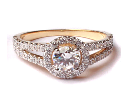 9ct Yellow Gold Cz Ring.