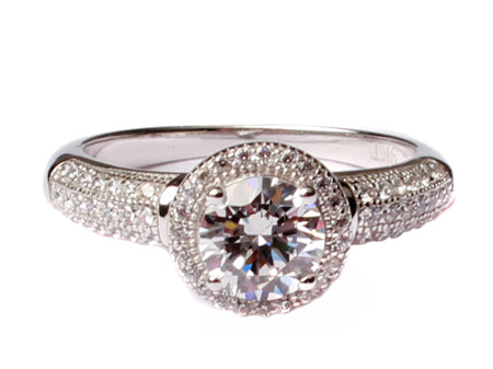 9ct White Gold Cz Ring.
