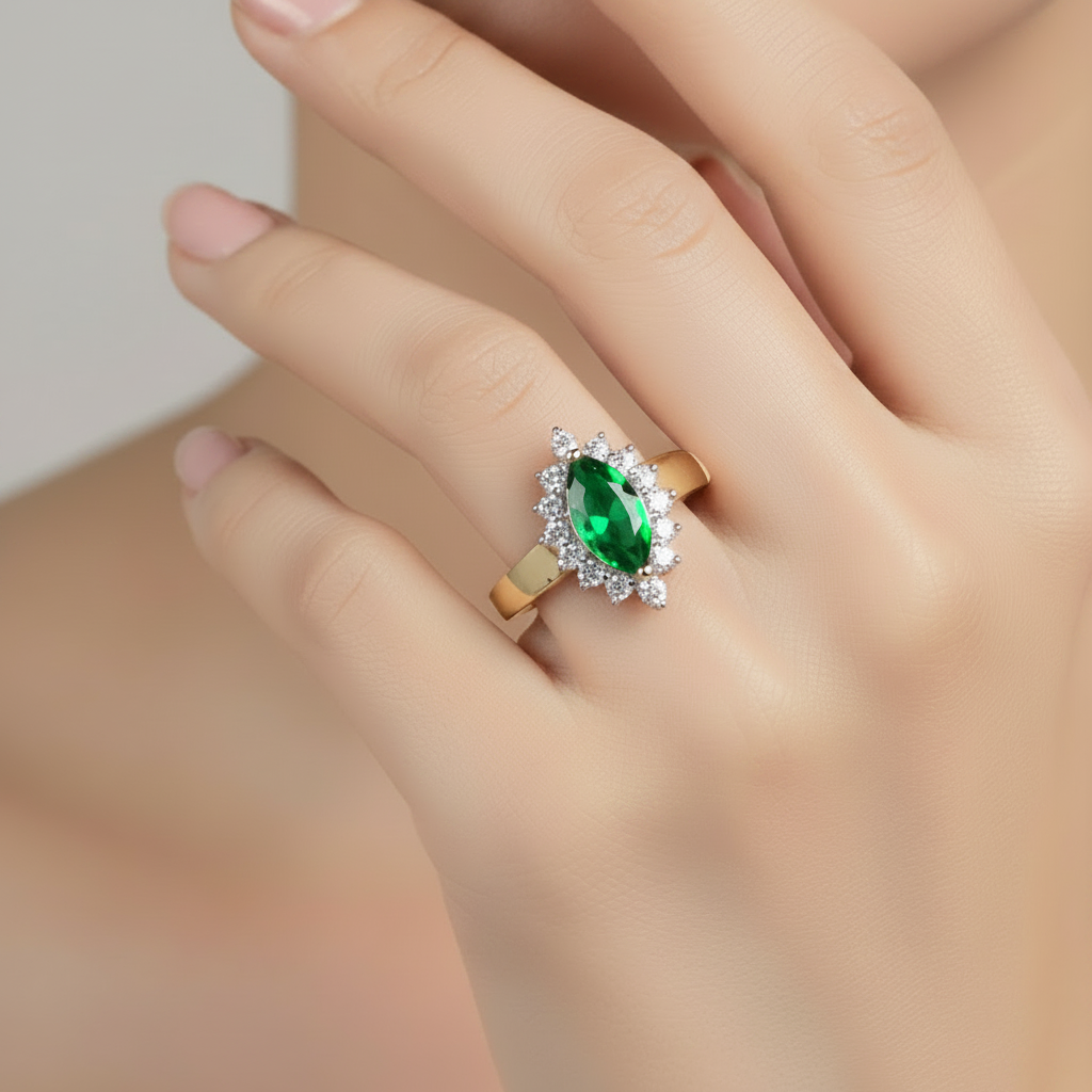9ct Yellow Gold Emerald Cz Ring.