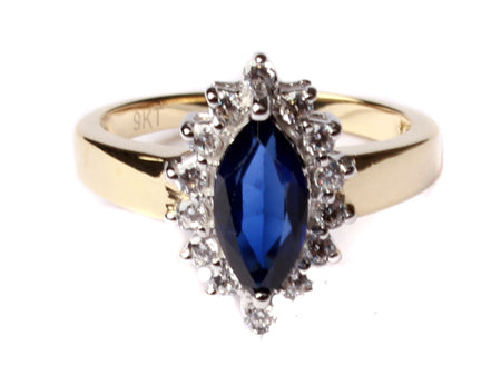 9ct Yellow Gold Sapphire Cz Ring.