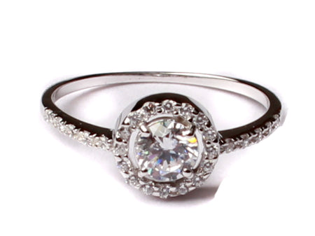 9ct White Gold Cz Ring.