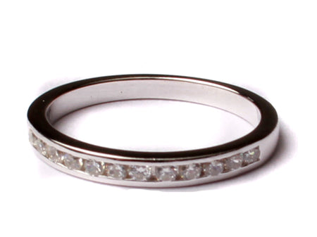 9ct White Gold with 0.25 CT Diamond Ring.