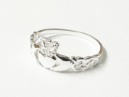 Ladies silver Claddagh Ring with a Celtic Knot design L/W