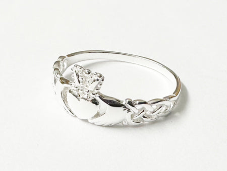Ladies silver Claddagh Ring with a Celtic Knot design L/W