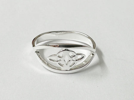 Celtic Trinity Knot Silver Ring