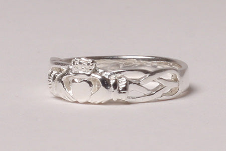 Claddagh Silver Unisex Ring with a Celtic Design