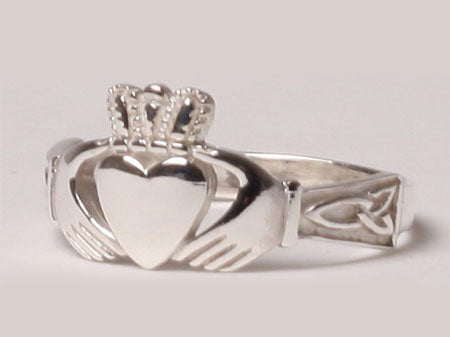 Claddagh Silver Ring Gents with a Trinity Knot Design