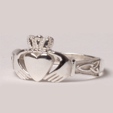 Claddagh Silver Ring Gents with a Trinity Knot Design