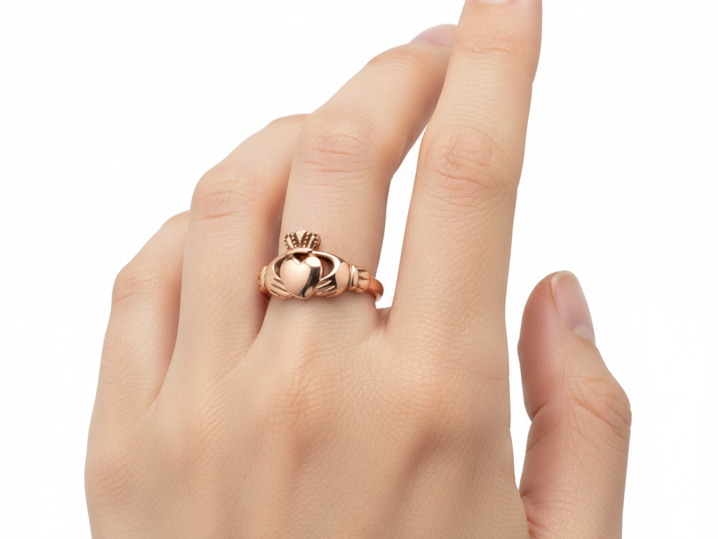 9CT Rose Gold Ring H/W.