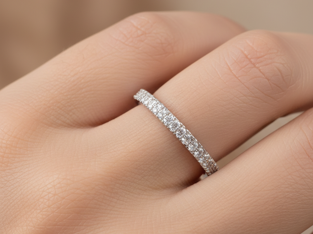 A White Cubic Zirconia Ring