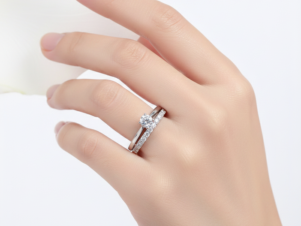 A White Cubic Zirconia Ring Set