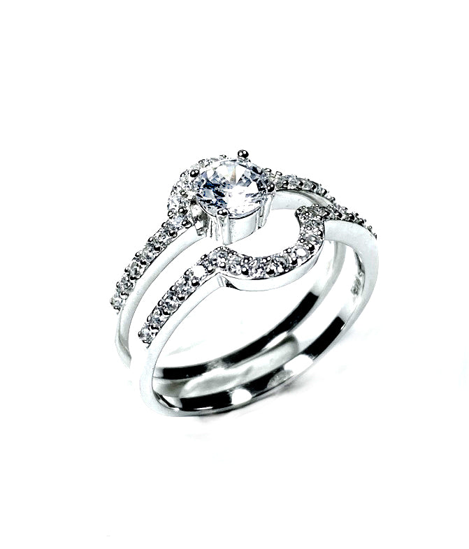 A White Cubic Zirconia Ring