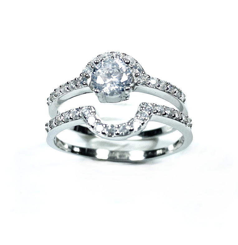 A White Cubic Zirconia Ring