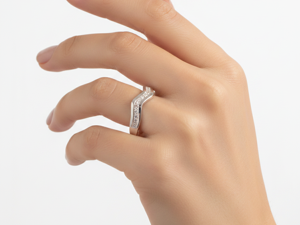 A White Cubic Zirconia Ring