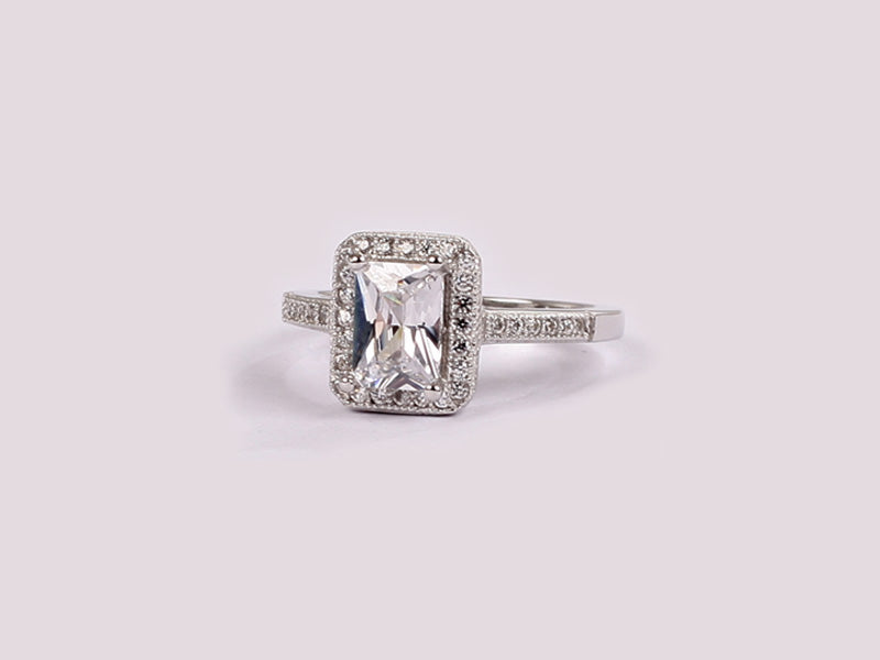 A White Cubic Zirconia Ring