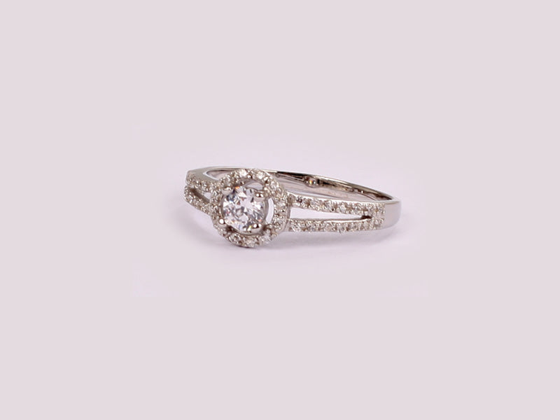 A White Cubic Zirconia Ring