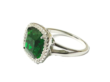 A Emerald Cubic Zirconia Silver Ring