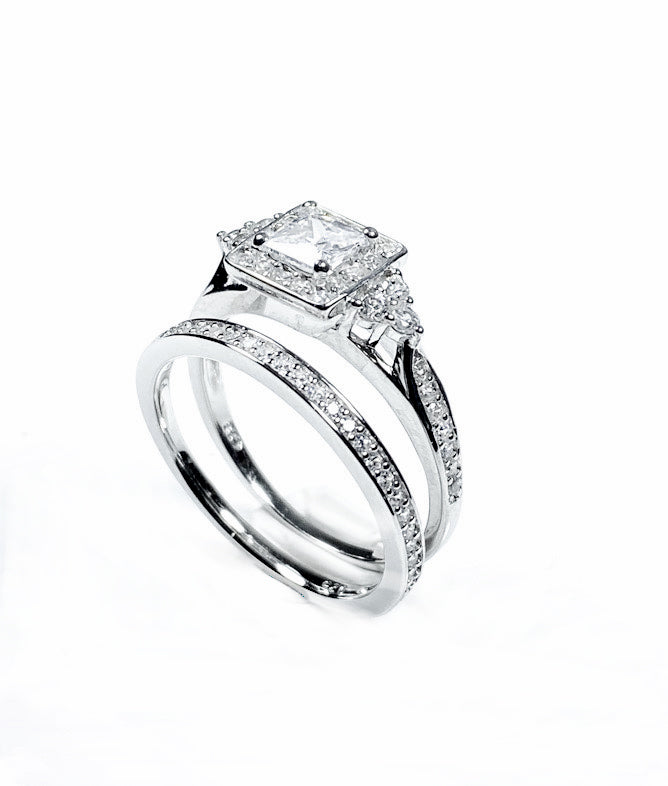 A White Cubic Zirconia Ring Set
