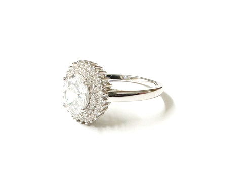 A White Cubic Zirconia Silver Ring