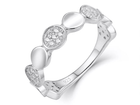 A Silver Cz Ring