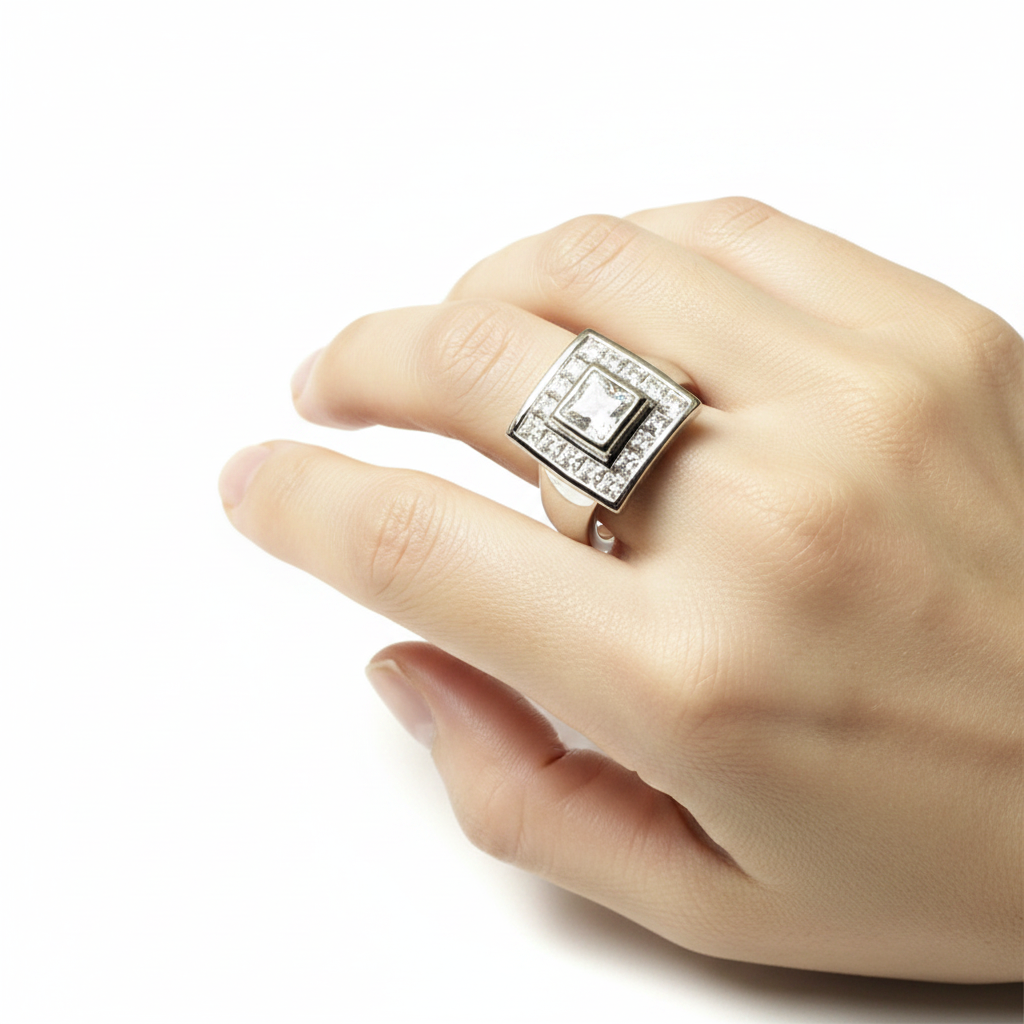 A White Cubic Zirconia Silver Ring
