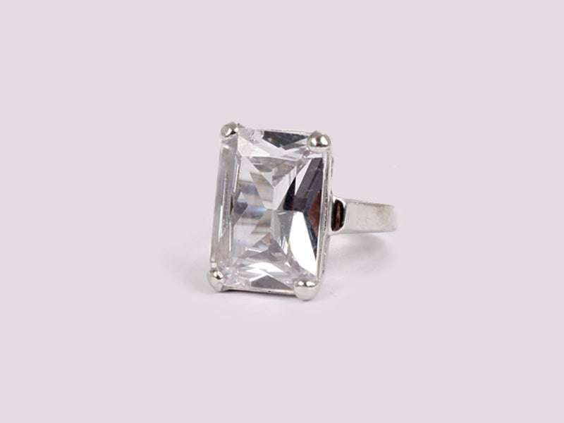 A White Cubic Zirconia Ring