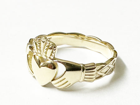 9CT Yellow Gold H/W Claddagh Ring