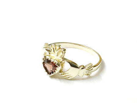 9 CT Yellow Gold Garnet Cz Claddagh Ring