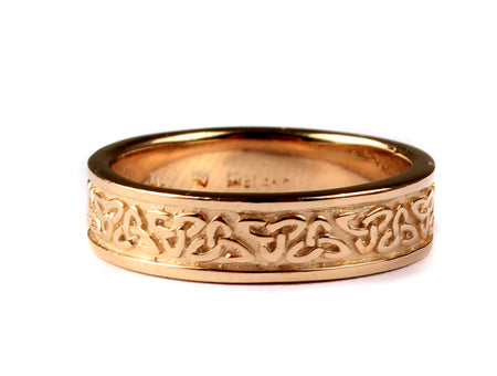 9CT Yellow Gold  Ring.