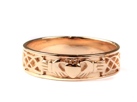 9CT Yellow Gold Ring.